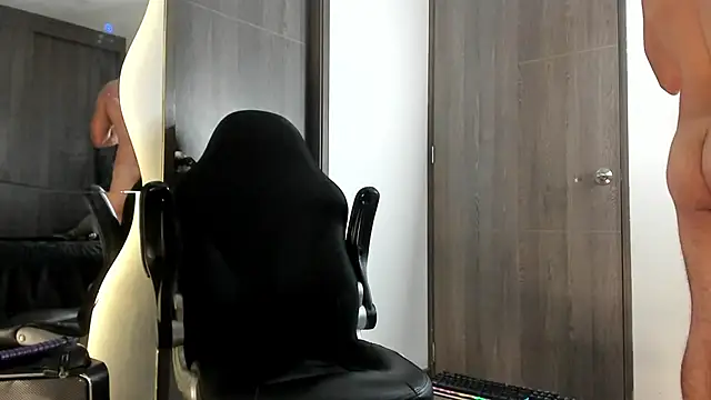 הופעת וובקאם של Dimitri_Bass