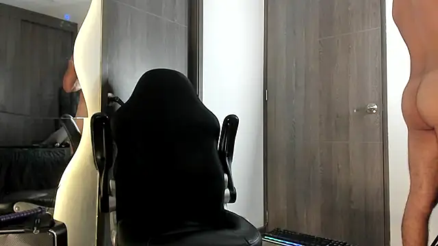 Show de Dimitri_Bass na webcam