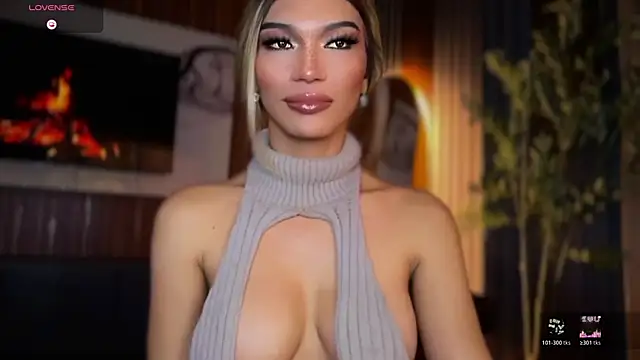 Pertunjukan Kamera Web Maria_Manika