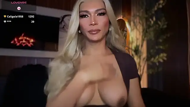 Maria_Manika's Webcam Show