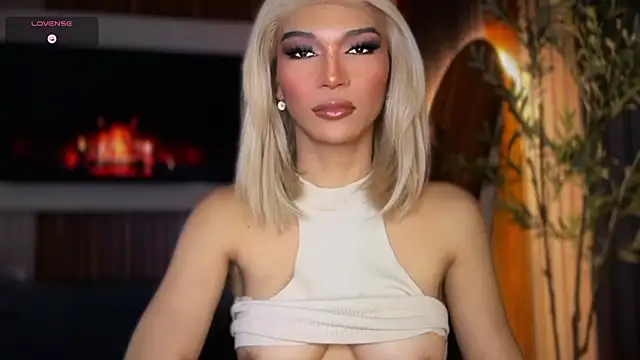 Maria_Manika Pertunjukan Webcam