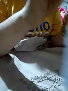 jienrrr's Live Chat Room