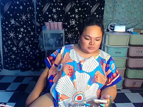 clasyprinces Show in webcam