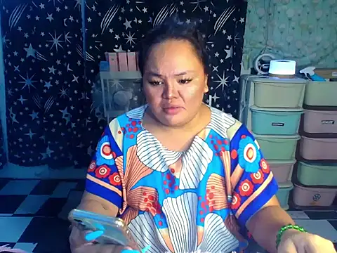 clasyprinces Show in webcam