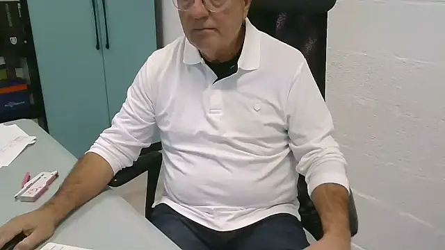 Bsxmaturo61's Webcam Show