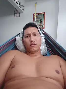 Tom_Hardy11 Show in webcam