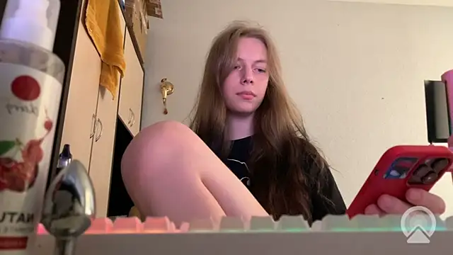 הופעת וובקאם של britneylovely