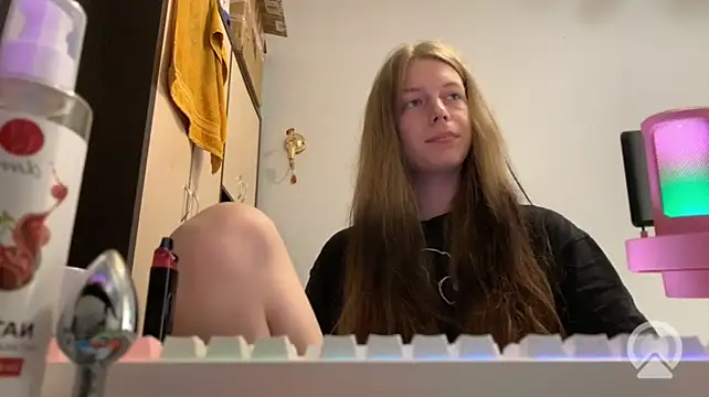 britneylovely – Kamerová šou