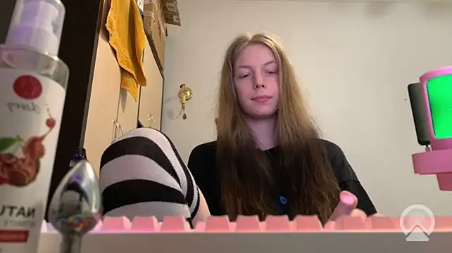 britneylovely: вебкам-шоу