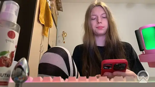 Pokazy przed kamerką – britneylovely