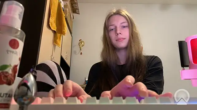 britneylovely Adlı Modelin Web Kamerası Şovu