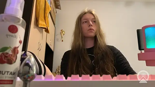 britneylovely Adlı Modelin Web Kamerası Şovu