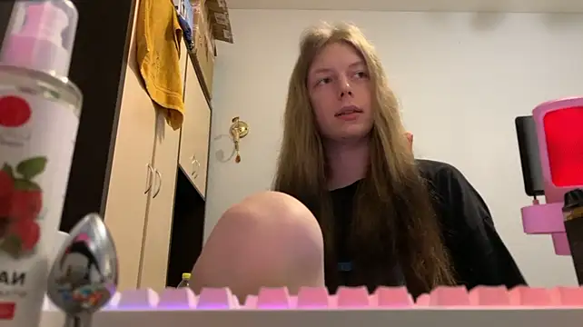 britneylovely Show in webcam