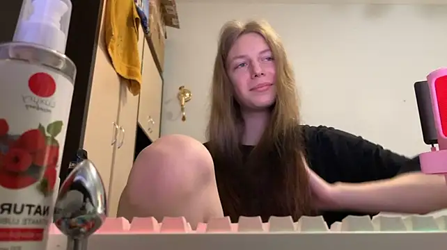 britneylovely 网络视讯表演