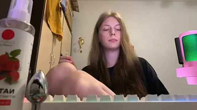 britneylovely 网络视讯表演