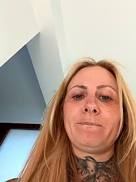 Sophi_Spice – live chatrum
