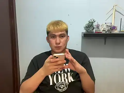 Kingdirtyfog 网络视讯表演