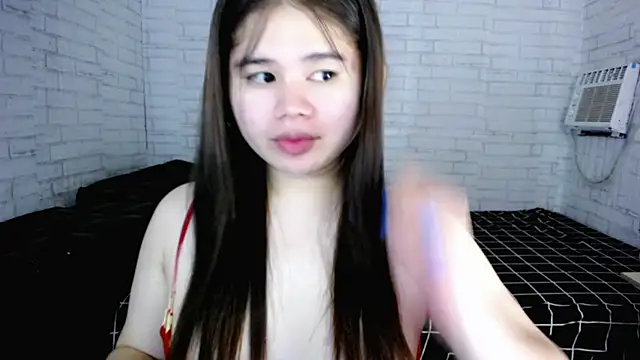 Brittany_143 Шоу с уебкамера