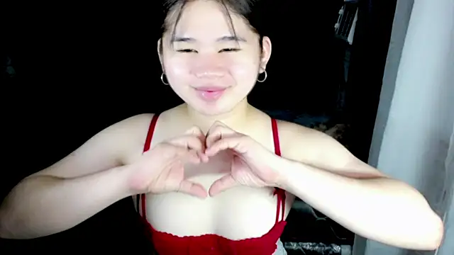 Brittany_143 Show in webcam