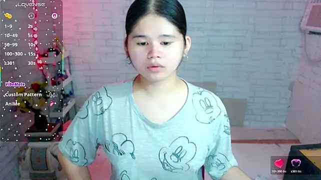 Brittany_143 Webcam Show