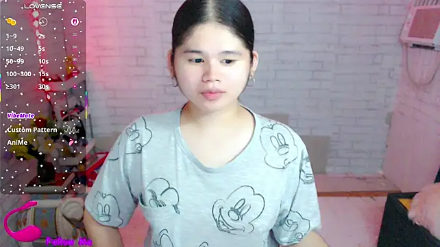 Brittany_143 – webcam-show