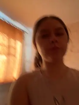 Tomyris_yuki লাইভ চ্যাট রুম