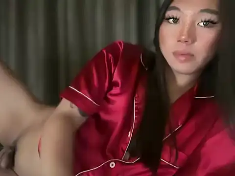 kat_mire Pertunjukan Webcam
