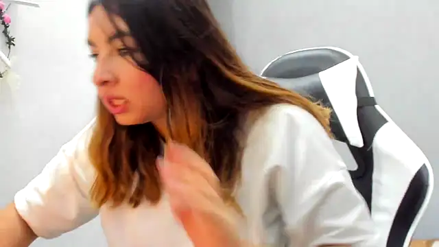 Онлайн чат XXX __Emma__11__Lecat_