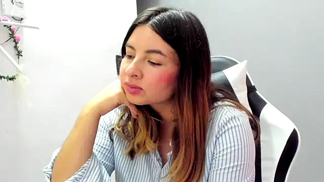 __Emma__11__Lecat_ Chat XXX in diretta