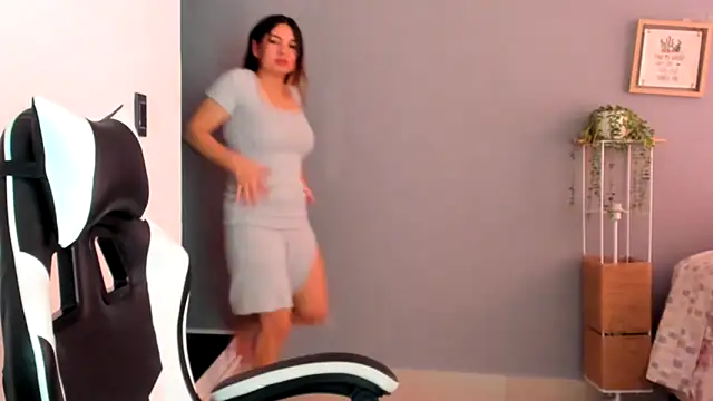 __Emma__11__Lecat_ Chat XXX in diretta