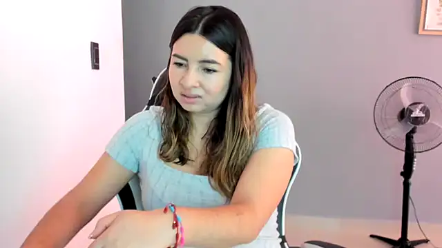 __Emma__11__Lecat_'s Live XXX Chat