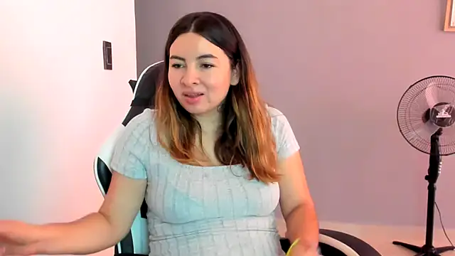 __Emma__11__Lecat_のライブXXXチャット