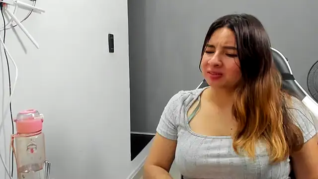__Emma__11__Lecat_'s Live XXX Chat