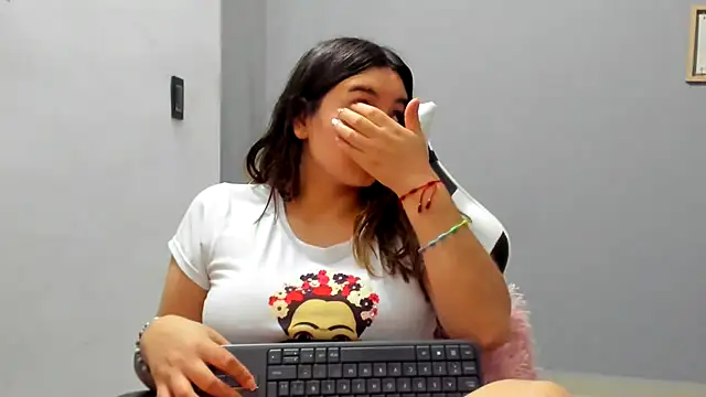 __Emma__11__Lecat_'s Live XXX Chat