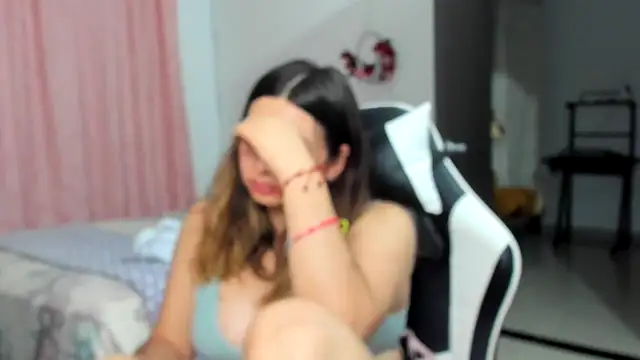 __Emma__11__Lecat_: απευθείας συνομιλία ΧΧΧ