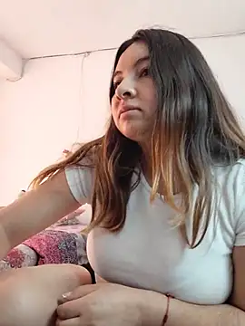 צ'אט XXX בשידור חי של __Emma__11__Lecat_