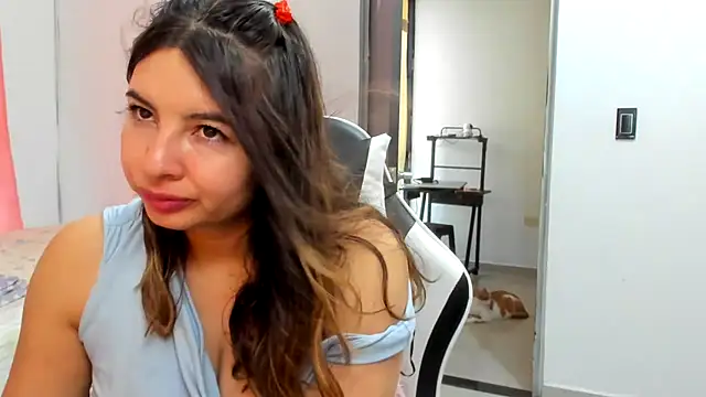 Czat XXX na żywo – __Emma__11__Lecat_
