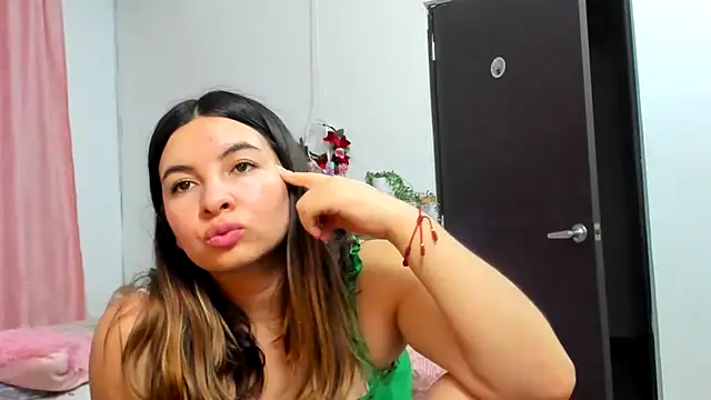 __Emma__11__Lecat_'s Live XXX Chat