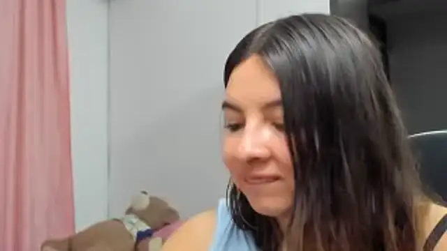 __Emma__11__Lecat_ Adlı Modelin Canlı XXX Sohbeti