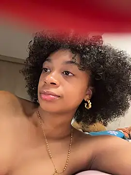 Chatroom XXX en direct de AliyahBrowns