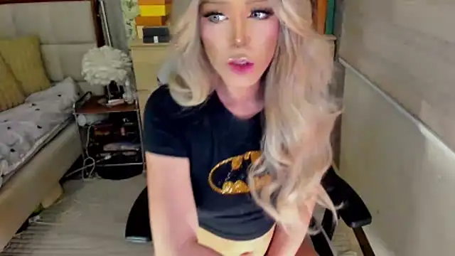 LA-GIRL Шоу с уебкамера