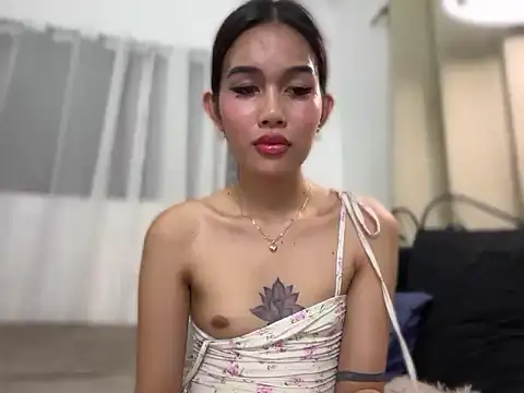 Show modela Fra_La na web-kameri
