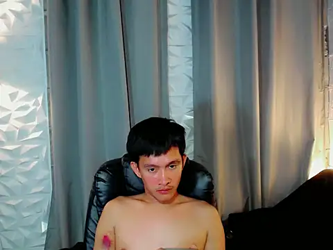 Show modela prince_elaijah na web-kameri