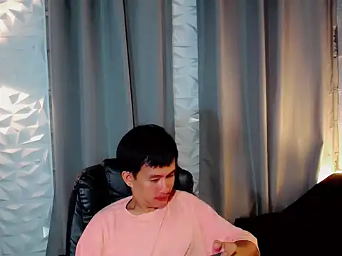 הופעת וובקאם של prince_elaijah