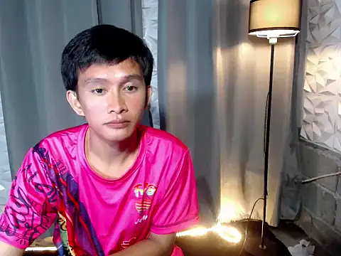 prince_elaijah Show in webcam