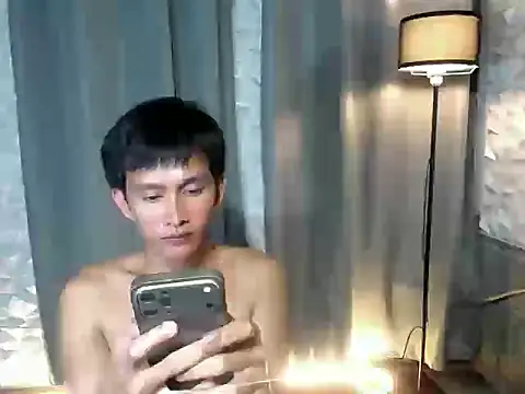 prince_elaijah Show in webcam