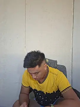Felix_Asher Show in webcam