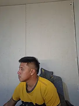 Felix_Asher Show in webcam