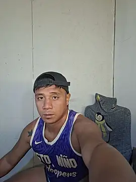 Felix_Asher Show in webcam