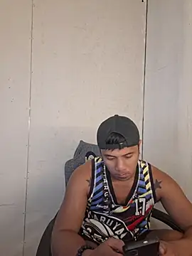 Felix_Ashern Webbikameraesitys